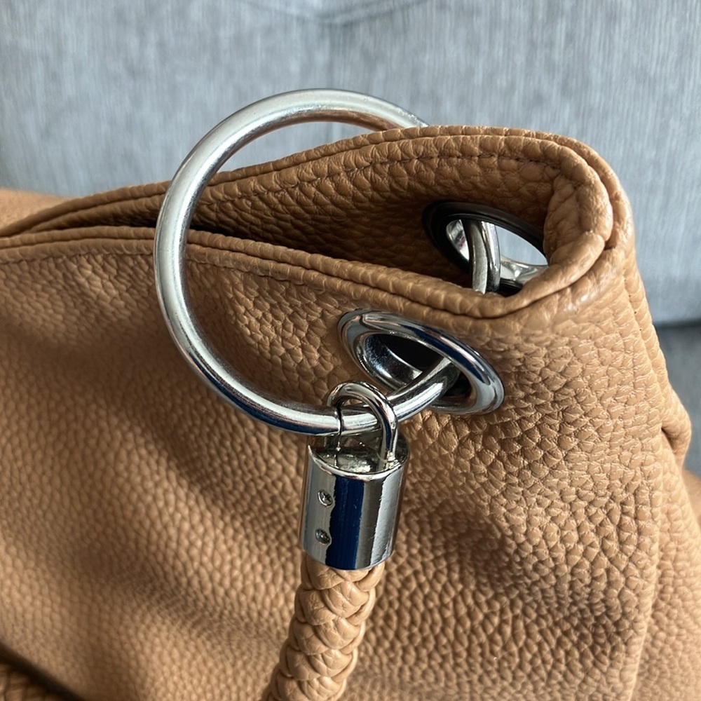 Nautica tan tote bag - Picture 4 of 11